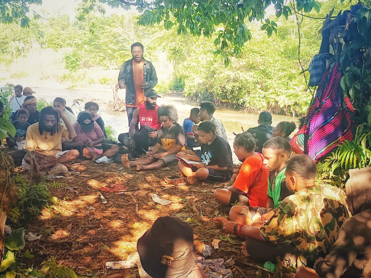 FOTO : Pembubaran Panitia Perayaan Natal Lepas Tahun 2024 Sambut 2025 Dan Pembentukan Panitia HUT PI Di di Waniok distrik Walma Kabupaten Yahukimo (Vekson Aliknoe/Suara Utama ID)