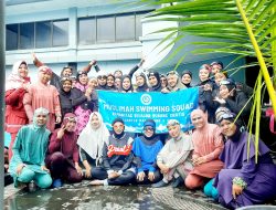 Photo Bersama Sebelum Renang Emak-Emak Belum Bisa Renang ??? Yuk Ikut MSS, Komunitas Belajar Renang Gratis bagi Muslimah Hijabers Suara Utama ID Mengabarkan Kebenaran | Website Resmi Suara Utama