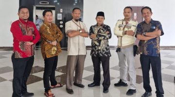 FOTO : Jurnalis dan Wartawan Media Nasional Suara Utama di Asrama Haji Jakarta pada acara yaumul Milad Redaksi ke 3 tahun (Andre Hariyanto/SUARA UTAMA)