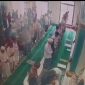 Gambar dari Kamera CCTV masjid Baiturrahman Bukit Kemuning Saat Kejadian (31/1)
