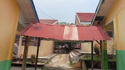 IMG 20250218 195055 700 x 400 piksel Kepsek SMAN 2 Merangin Jontra Voltra Diduga Abaikan Perawatan Gedung Sekolah Suara Utama ID Mengabarkan Kebenaran | Website Resmi Suara Utama