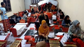 Paguyuban Seni Karawitan Madya Laras Tampilkan Gending “Gugur Gunung” dalam Latihan Gamelan