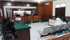 Eks Kapus Rumbio Jaya dalam persidangan penetapan vonis oleh hakim Tipikor Pekanbaru