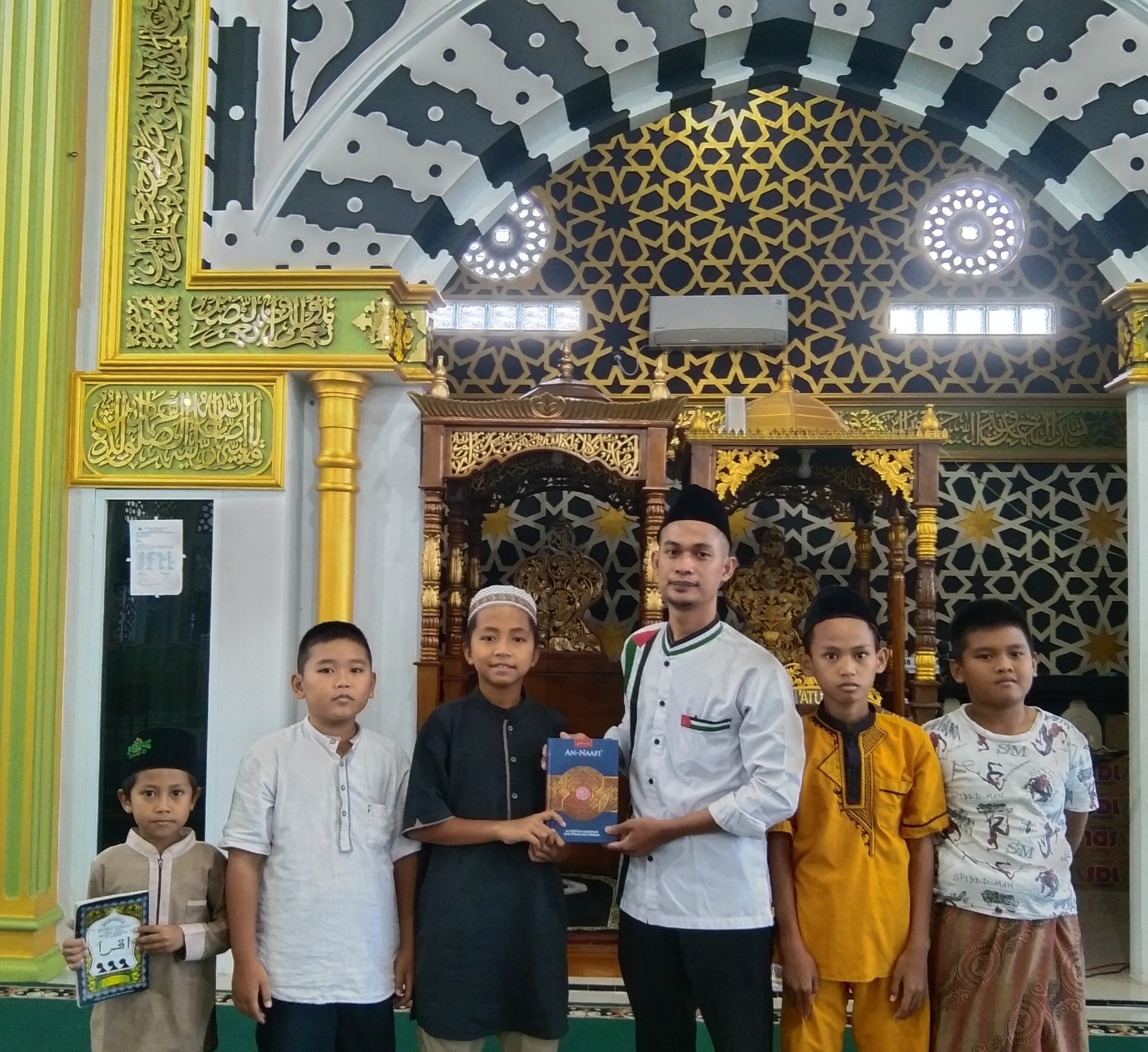 IMG 20250317 200203 scaled Ekspedisi Qur’an Pelosok Negeri,Tebar AlQur’an Untuk Membantu Pembelajaran Suara Utama ID Mengabarkan Kebenaran | Website Resmi Suara Utama