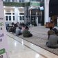 Tausiyah setelah Shalat Subuh membahas Al-Quran dan Aktualisasinya yang disampaikan oleh KH. Dr. Husnul Amin, Lc, MHI, MM pada I'tikaf Akbar di Masjid Besar Nur Hidayah Jln. Demang Lebar Daun Palembang pada Jumat malam 21/3/2025.  (Photo : Suara Utama / Zahruddin Hodsay)