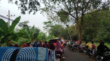 Ribuan warga masyarakat Padati TKP pembunuhan. Polres Probolinggo Mendapatkan Apresiasi. 