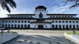 Gedung Sate Pemprov Jabar (Sumber : Humas Pemprov Jabar)