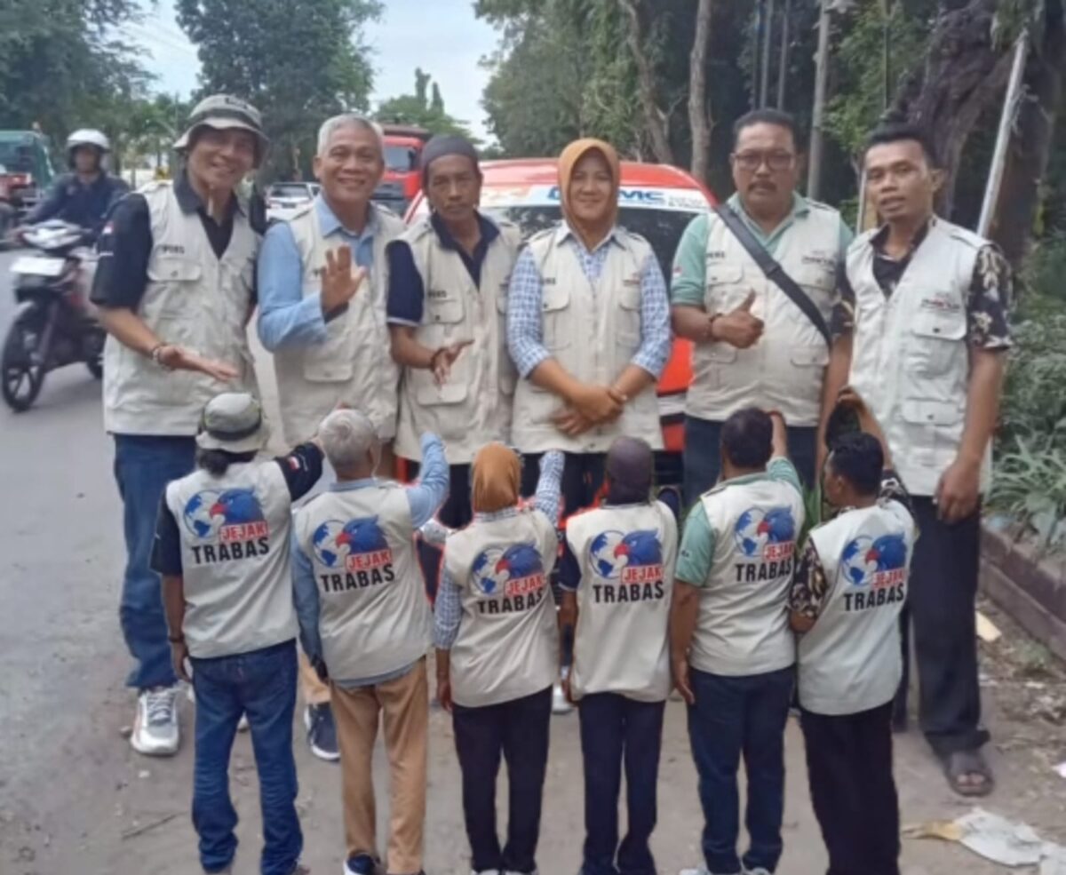 FOTO : Team Jejak Trabas  saat menjalankan Tugas dan mengapresiasi seruan Jihad melawan korupsi (Ali Misno/SUARA UTAMA)