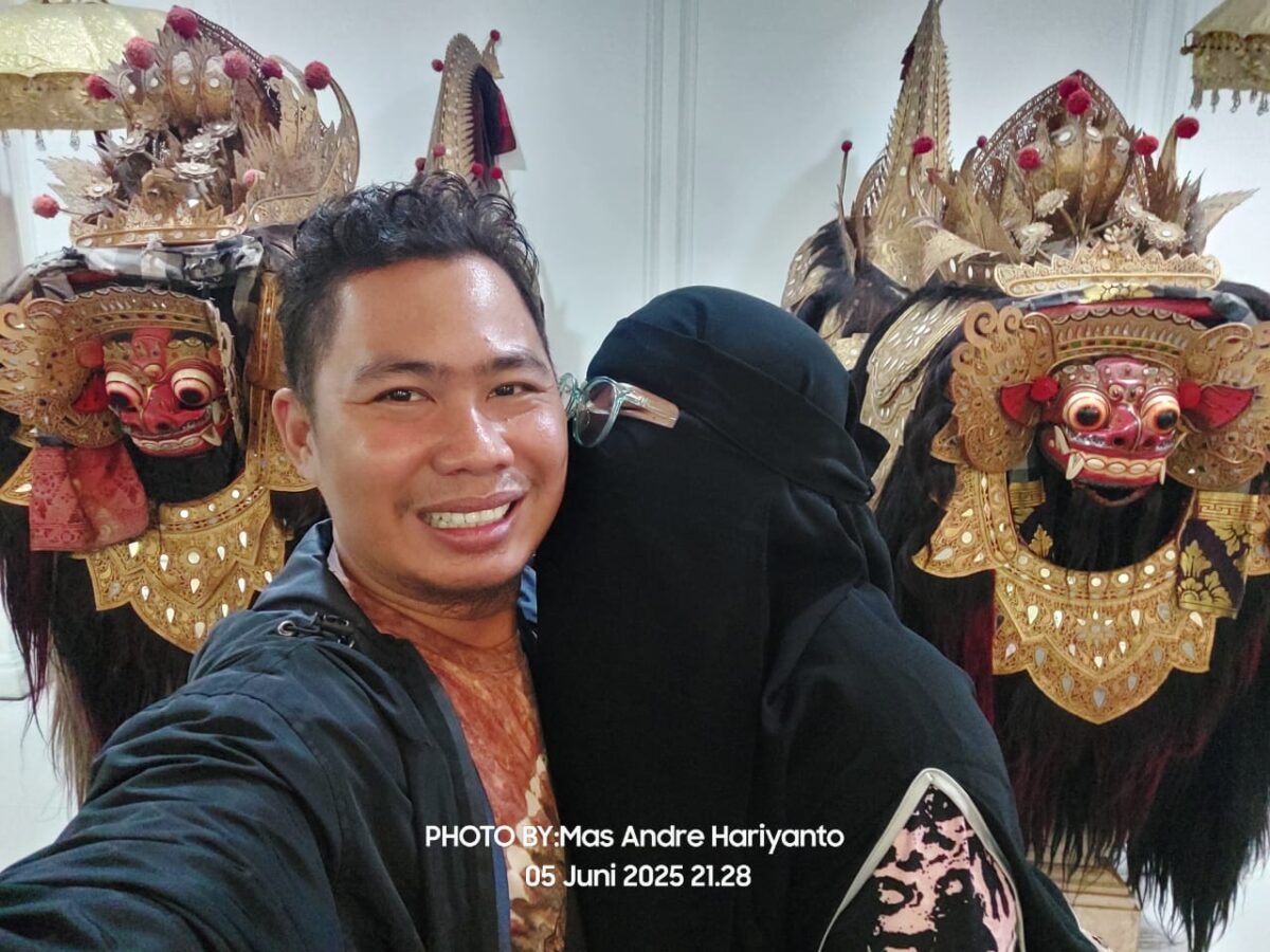 FOTO : Mas Andre Hariyanto dan Aisyah Putri Widodo saat di Pulau Dewata Bali (Andre Hariyanto/SUARA UTAMA)