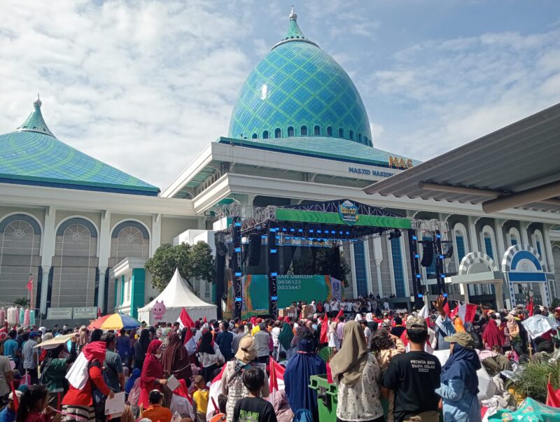 Gubernur Jatim memulai pengundian 3 hadiah utama umroh 