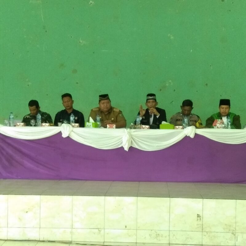 Foto: Pelantikan Perangkat Desa dan BPD Desa Muara Lawai 