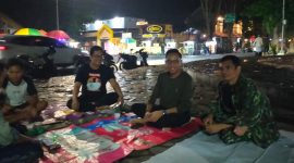 Foto : Bapak Deddy Firmansyah ngopi di Acara Festival Kopi di Alun-alun Lumajang.