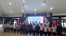 Foto : Pengurus DPD MUKI Lumajang Bersama Bupati Lumajang, Wakil Bupati Lumajang, jajaran DPW MUKI Provinsi Jawa Timur, Forkopimda Kabupaten Lumajang, tokoh agama, perwakilan Pemerintah Kabupaten Lumajang.