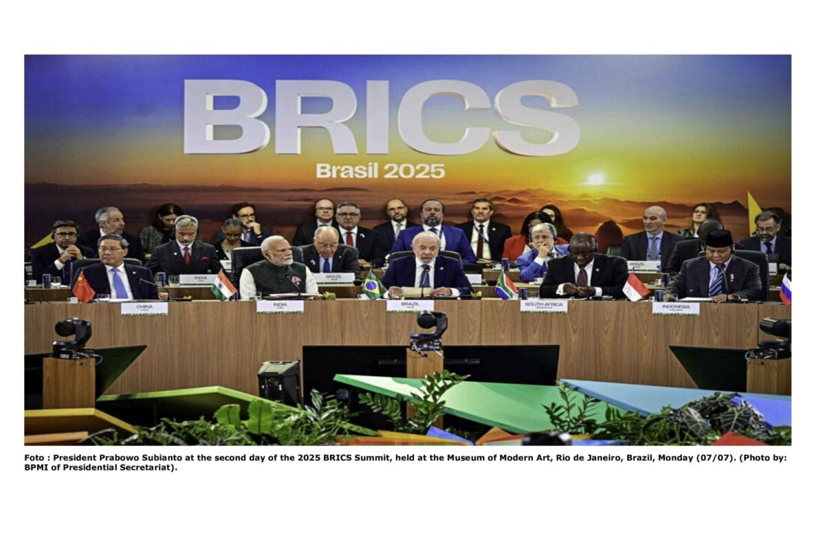 Foto : President Prabowo Subianto at the second day of the 2025 BRICS Summit, held at the Museum of Modern Art, Rio de Janeiro, Brazil, Monday (07/07). (Photo by: BPMI of Presidential Secretariat).


