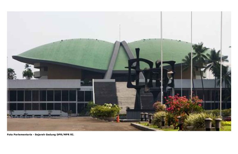 Foto Parlementaria - Sejarah Gedung DPR/MPR RI.