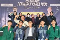 HMPS MPI STAIL Pesantren Hidayatullah Surabaya Sukses Gelar Pelatihan Penulisan Karya Tulis bersama Wartawan Muda Andre Hariyanto (FOTO : Dokumentasi Aisyah Putri Widodo/SUARA UTAMA)