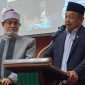 UBN didampingi Syaikh Al-Ma'sharawi dalam jumpa pers di Jakarta (Foto : Dok. Imanuddin Kamil/SUARA UTAMA)