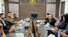 Coach Dr. Fahmi Audiensi dengan Pemerintah Provinsi Jawa Timur terkait Komitmen Penguatan UMKM. Foto: Dok. Pribadi (SUARA UTAMA)