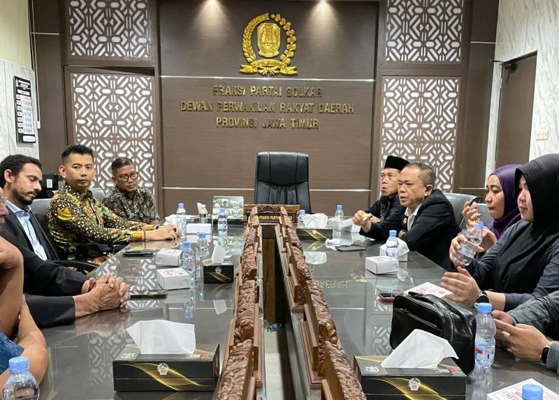 Coach Dr. Fahmi Audiensi dengan Pemerintah Provinsi Jawa Timur terkait Komitmen Penguatan UMKM. Foto: Dok. Pribadi (SUARA UTAMA)