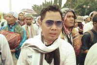 Mas Andre Hariyanto, Pimpinan Media Nasional Suara Utama sekaligus Founder Yayasan Pusat Pembelajaran Nusantara, saat melakukan peliputan Aksi 121 di Jakarta (Foto: Dok. Komunitas Taklim Jurnalistik/SUARA UTAMA)