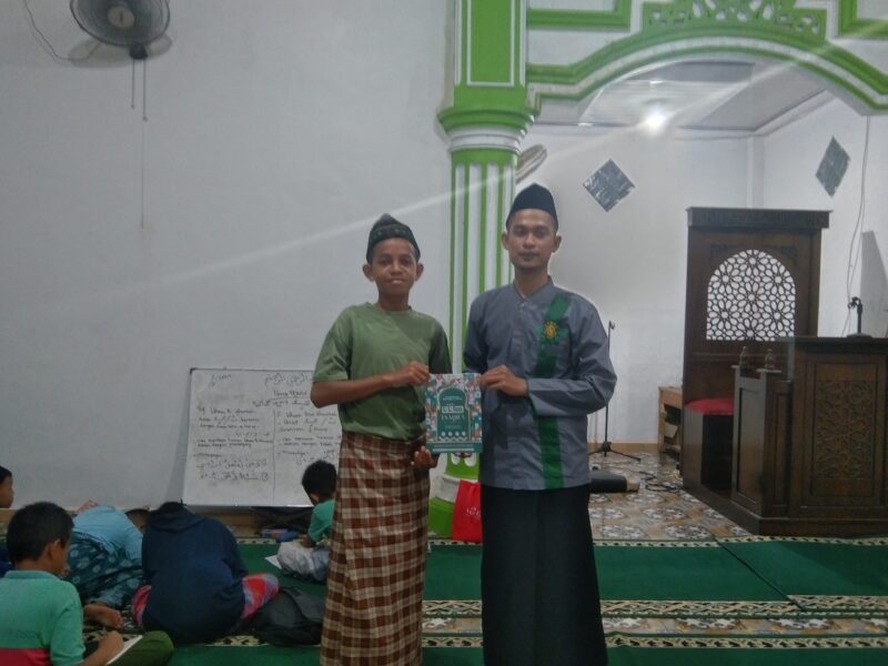 Foto:Gerakan Mandiri SBD Tebar Al-Qur’an, Tingkatkan Semangat Ibadah Masyarakat.