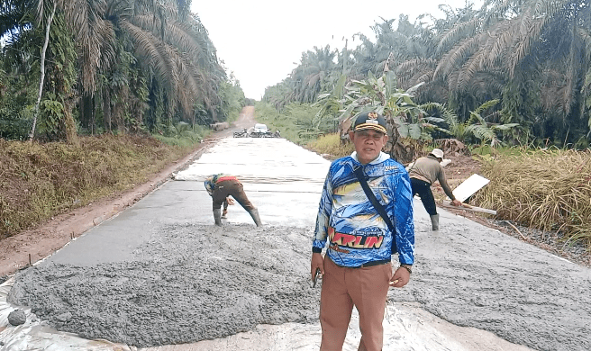 Screenshot 2025 0930 181729 Jalan Poros Fajar Baru di perkeras Beton, Masyarakat Apresiasi Pemkab Mesuji Suara Utama ID Mengabarkan Kebenaran | Website Resmi Suara Utama