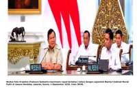 Sketsa Foto Presiden Prabowo Subianto memimpin rapat terbatas (ratas) dengan sejumlah Menteri Kabinet Merah Putih di Istana Merdeka, Jakarta, Kamis, 4 September 2025. Foto: BPMI.

