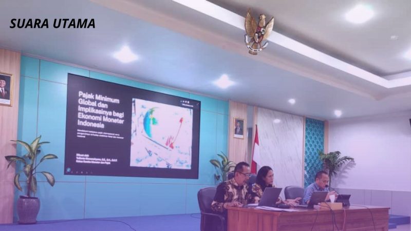 Yulianto Kiswocahyono, S.E., S.H., BKP, Konsultan Pajak Senior sekaligus Ketua Komite Tetap Fiskal KADIN Jawa Timur, saat memaparkan materi bertema “Pajak Minimum Global dan Implikasinya bagi Ekonomi Moneter Indonesia” dalam diskusi nasional yang digelar di Ruang Rapat Gedung A Disperindag Provinsi Jawa Timur, Surabaya, Jumat (19/9/2025).