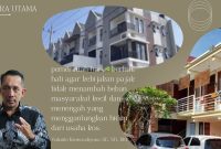 Menampilkan Yulianto Kiswocahyono, SE., SH., BKP, Konsultan Pajak Senior sekaligus Ketua Komite Tetap Fiskal KADIN Jawa Timur, dengan latar rumah kos. Dalam kutipannya, Yulianto menegaskan agar pemerintah berhati-hati dalam merumuskan kebijakan pajak kost supaya tidak menambah beban masyarakat kecil dan menengah yang menggantungkan hidup dari usaha kos.