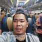 FOTO: Pimpinan Media Nasional Mas Andre Hariyanto sedang naik Kereta Ekonomi Stainless Steel New Generation KA Majapahit relasi Jakarta - Malang (SUARA UTAMA)