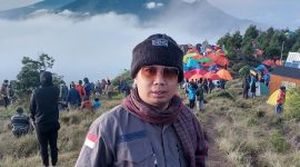 FOTO : Mas Andre Hariyanto seorang Jurnalis Muda, Trainer Lembaga Pelatihan AR Learning Center dan Penulis Buku Mutiara Hikmah (Dok. Pribadi/SUARA UTAMA)