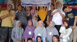 FOTO: Momen kenangan peringatan Milad atau Anniversary pertama Lembaga AR Learning Center yang diselenggarakan di Villa Pantai Sundak Timur, Kabupaten Gunung Kidul, Daerah Istimewa Yogyakarta. (Dok. Pribadi ALC/SUARA UTAMA)