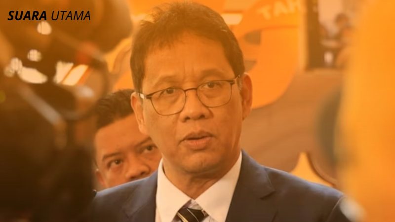 Menteri Keuangan Purbaya Yudhi Sadewa saat memberikan keterangan pers di Jakarta. Purbaya menegaskan komitmennya melakukan pembersihan internal di Direktorat Jenderal Pajak (DJP) dan Direktorat Jenderal Bea dan Cukai (DJBC) sebagai bagian dari upaya reformasi birokrasi dan penegakan integritas aparatur negara.
