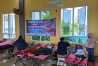 Masyarakat antusias mengikuti aksi donor darah dan cukur gratis (Wahyu Widodo/SUARA UTAMA)