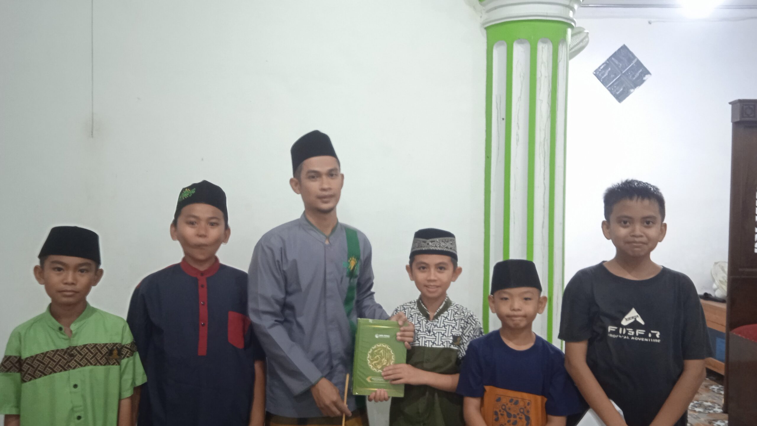 IMG 20251115 183548 scaled Dari Kota ke Kampung: Semangat Sarjana Bina Desa Mengubah Pelosok Negeri Suara Utama ID Mengabarkan Kebenaran | Website Resmi Suara Utama