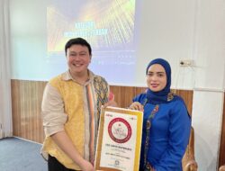 IMG 3541 Dekan Fakultas Ekonomi Universitas Tama Jagakarsa Memperoleh Prestasi Nasional Sebagai Dosen Peneliti Terbaik Dari ADAI Suara Utama ID Mengabarkan Kebenaran | Website Resmi Suara Utama