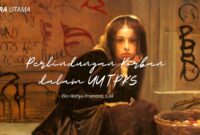 Ilustrasi kesedihan yang selaras dengan tema artikel, mencerminkan dampak kekerasan terhadap korban dan pentingnya perlindungan hukum. Gaya visual yang melankolis menekankan ketidakberdayaan korban.