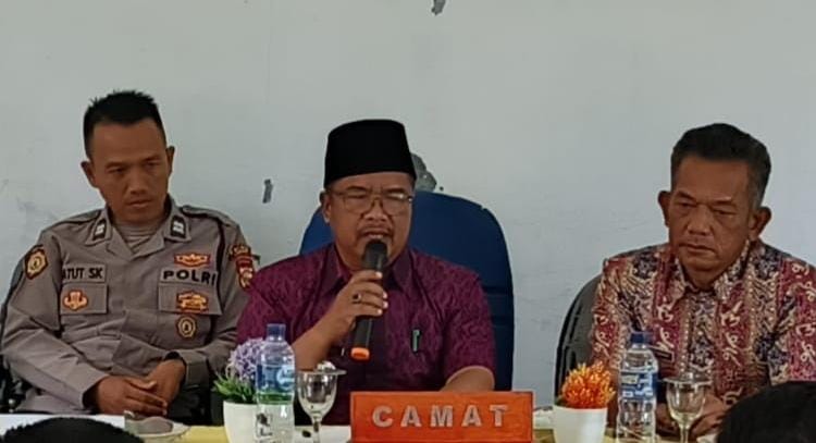 FOTO: Kegiatan Rakor Kecamatan , Tingkatkan efektivitas program Tata Kelola Pemerintahan yang Rensponsif (Munawar Khalik/SUARA UTAMA)