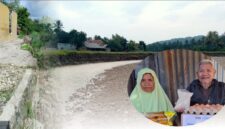 Kondisi pasca banjir Boentuka dengan kondisi rumah yang nyaris diterjang erosi banjir. Majelis Ulama Indonesia buka program bantuan terkait hal tersebut. Insert: Bapak Taher Asbanu dan Istri (Muhazir Syukur/SUARA UTAMA)