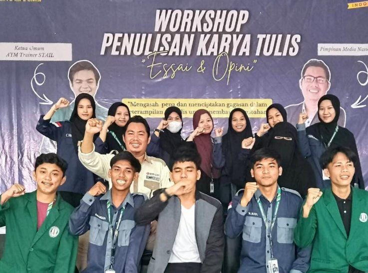 HMPS MPI STAIL Pesantren Hidayatullah Surabaya Sukses Gelar Pelatihan Penulisan Karya Tulis bersama Wartawan Muda Andre Hariyanto (FOTO : Dokumentasi Aisyah Putri Widodo/SUARA UTAMA)