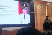 Bupati Tanggamus saat memberikan sambutan pada Forum  Konsultasi Publik Ranwal RKPD Tahun 2027