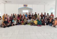 Keterangan : Foto bersama Tim Jelajah Pedalaman Timor Yayasan Samudra Zam zam beserta para mitra dan Donatur di Masjid Al Munawwaroh Tuniun (Muhazir Syukur/SUARA UTAMA)