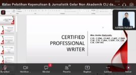 Suasana pelatihan 'Professional Writer' yang digelar secara daring oleh AR Learning Center melalui aplikasi Zoom, Minggu (15/02/2026).