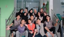 FOTO: Sinergi Kebaikan Ramadan: Dompet Dhuafa Lampung dan Kahf Lampung Berkolaborasi Aksi Bersih-bersih Masjid (Ajeng Dini Utami/SUARA UTAMA)