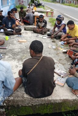 Lapak Baca Nabire Bahas Konflik Horizontal di Kapiraya