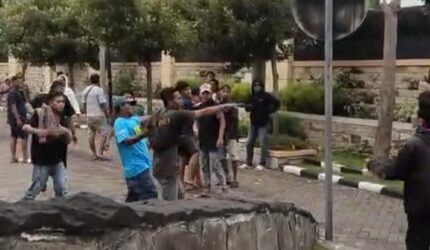 IMG 20260227 WA0002 Publik Kritik Pedas RDP Laskar Jogo Probolinggo, Oknum PAMDAL Gedung DPRD Kabupaten Probolinggo Diduga Lalai  Suara Utama ID Mengabarkan Kebenaran | Website Resmi Suara Utama