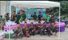 Badan Otonom NU Tungkal Ulu Bagikan Seribu Porsi Takjil di Desa Taman Raja