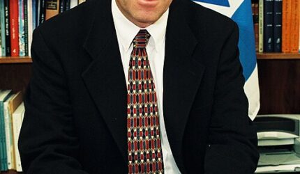 500px Abraham Burg IH000303072033