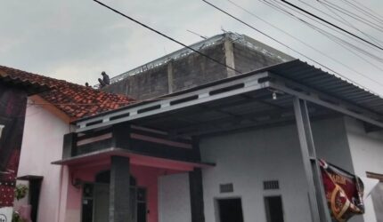 IMG 20260301 WA0001 Renovasi Atap Gedung Perpustakaan Desa Alassapi Jadi Sorotan Publik, PJ Kades Mengaku Tidak Tau Besar Nya Anggaran  Suara Utama ID Mengabarkan Kebenaran | Website Resmi Suara Utama