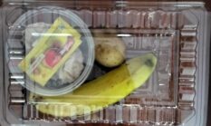 Diduga Arogansi,  Oknum Dapur MBG Desa Karanggeger Enggan Melayani Warga Desa karanggeger 